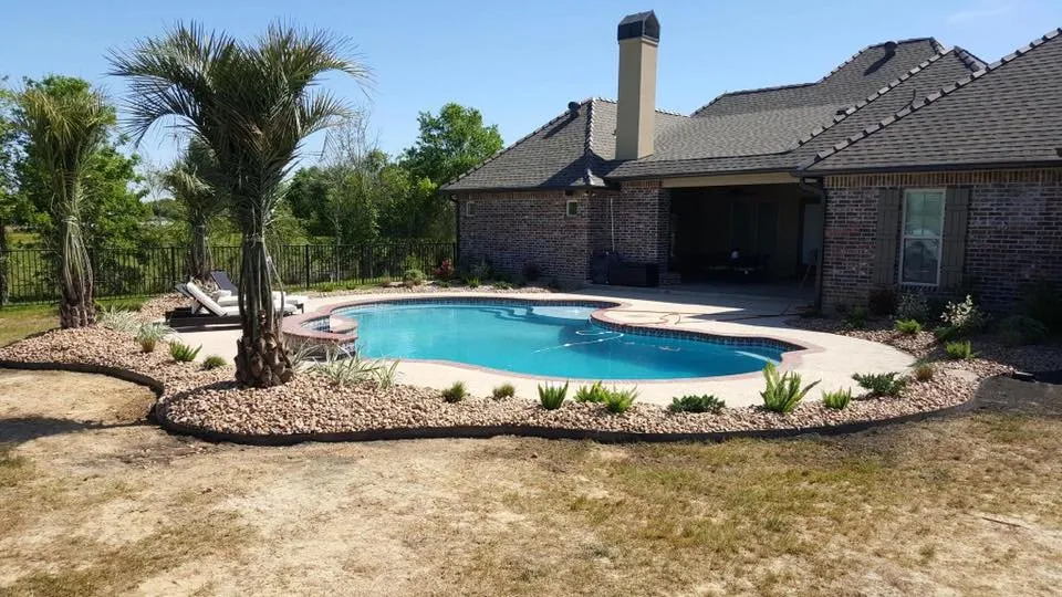 Trusted yard cleanup service in YOUNGSVILLE, LA - Pristine Lawn & Landscape