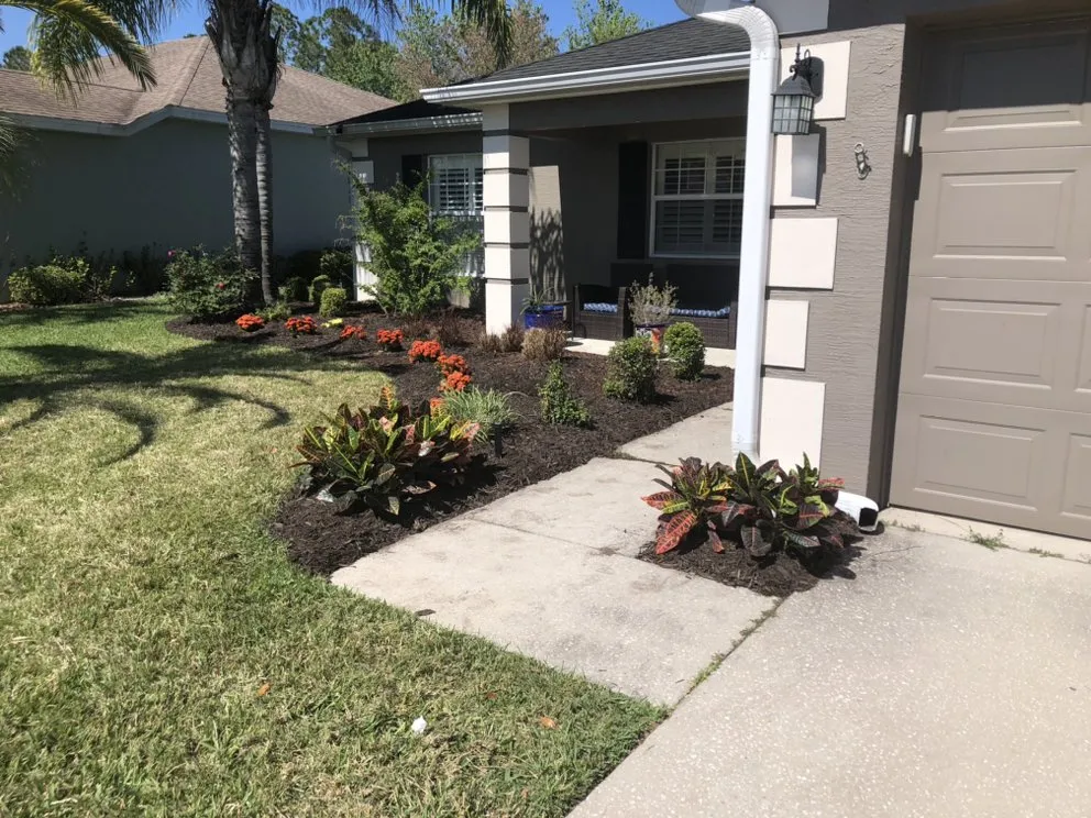 Affordable residential landscaping in Lakeland, FL by Pristine Lawns by James
