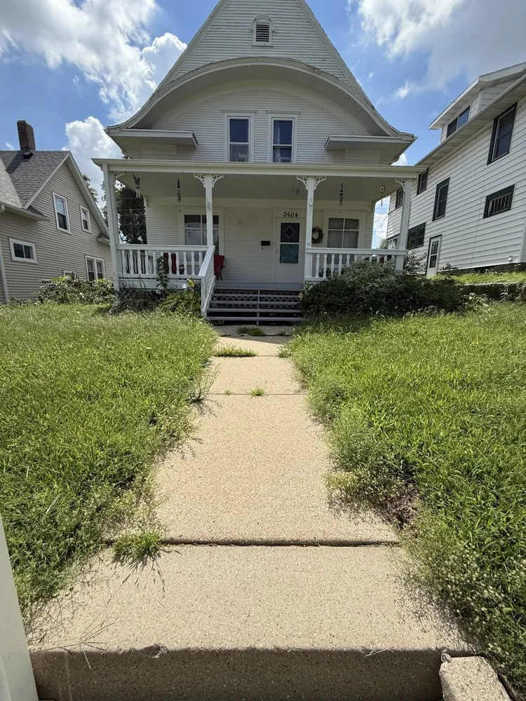 Trusted yard cleanup service experts serving Sioux City, IA - Pristine Lawns