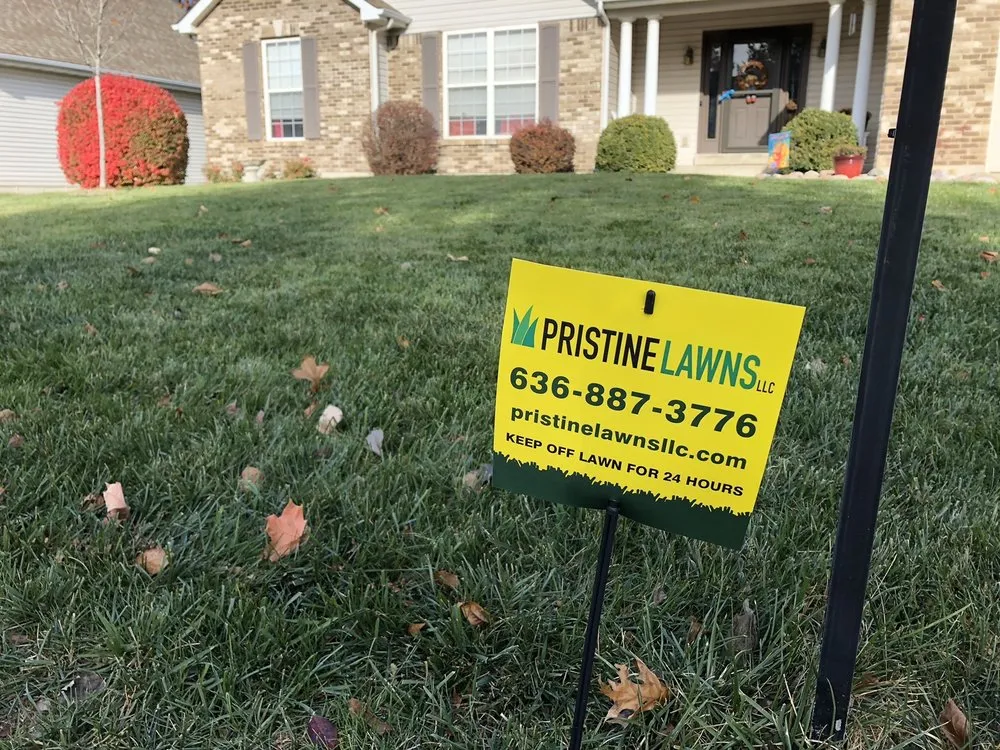 Custom lawn mowing service in Wentzville, MO by Pristine Lawns