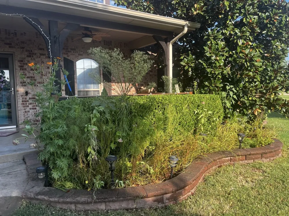 Custom garden landscaping in Edmond, OK by Pristine LawnScapes