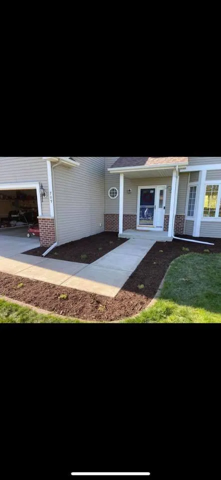 Top-rated garden landscaping in Shakopee, MN by Pristine Outdoor Services