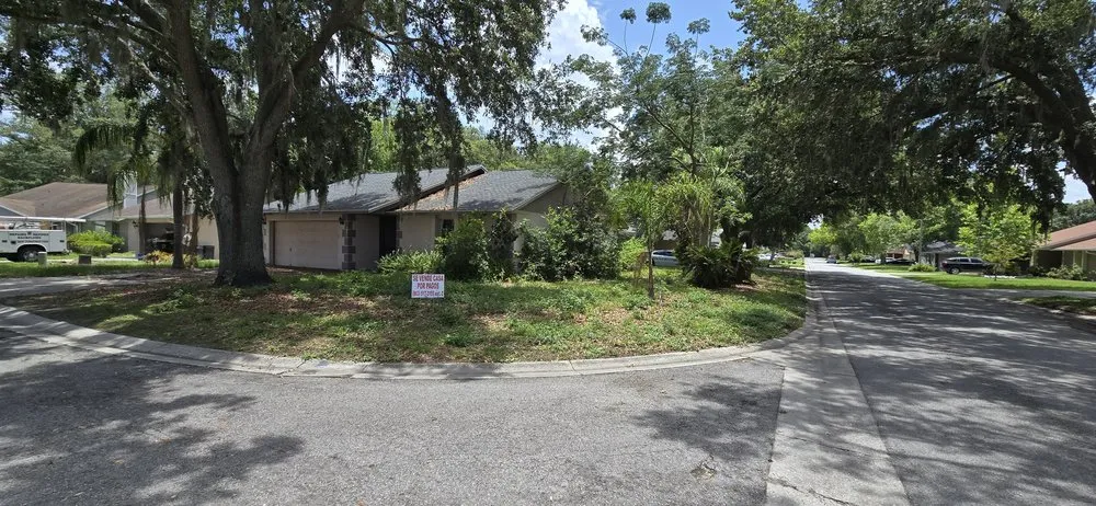 Reliable lawn care service with custom design across Lakeland, FL - Pristine Property Care