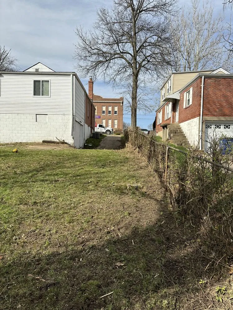 Affordable residential landscaping in St. Louis, MO by Pritchard Lawn & Maintenance