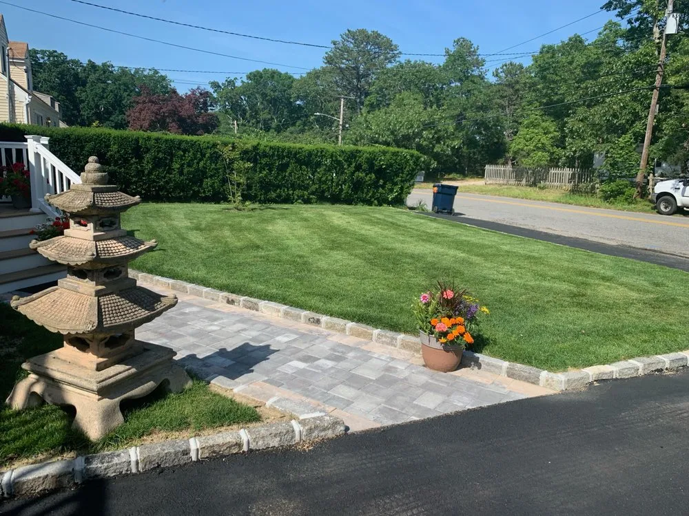 Trusted landscaping services experts serving Westhampton Beach, NY - Privet Landscaping