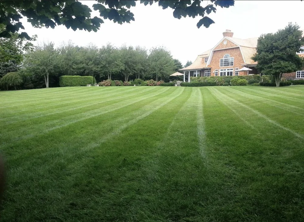 Affordable yard maintenance in Westhampton Beach, NY - Privet Landscaping