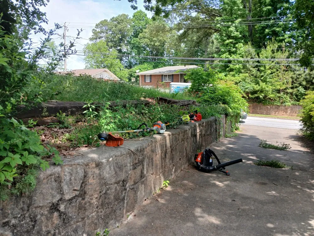 Affordable yard maintenance in Atlanta, GA - Privilege Society