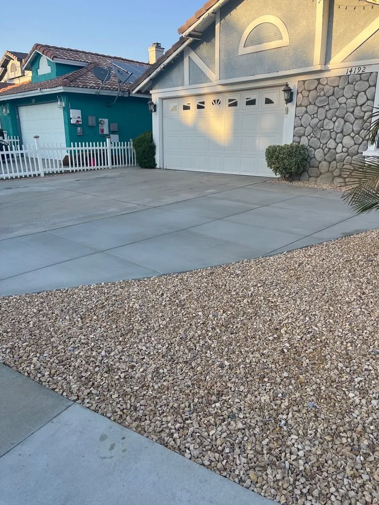 Local yard cleanup service for homes in Moreno Valley, CA by Pro-Advance Landscape & Construction