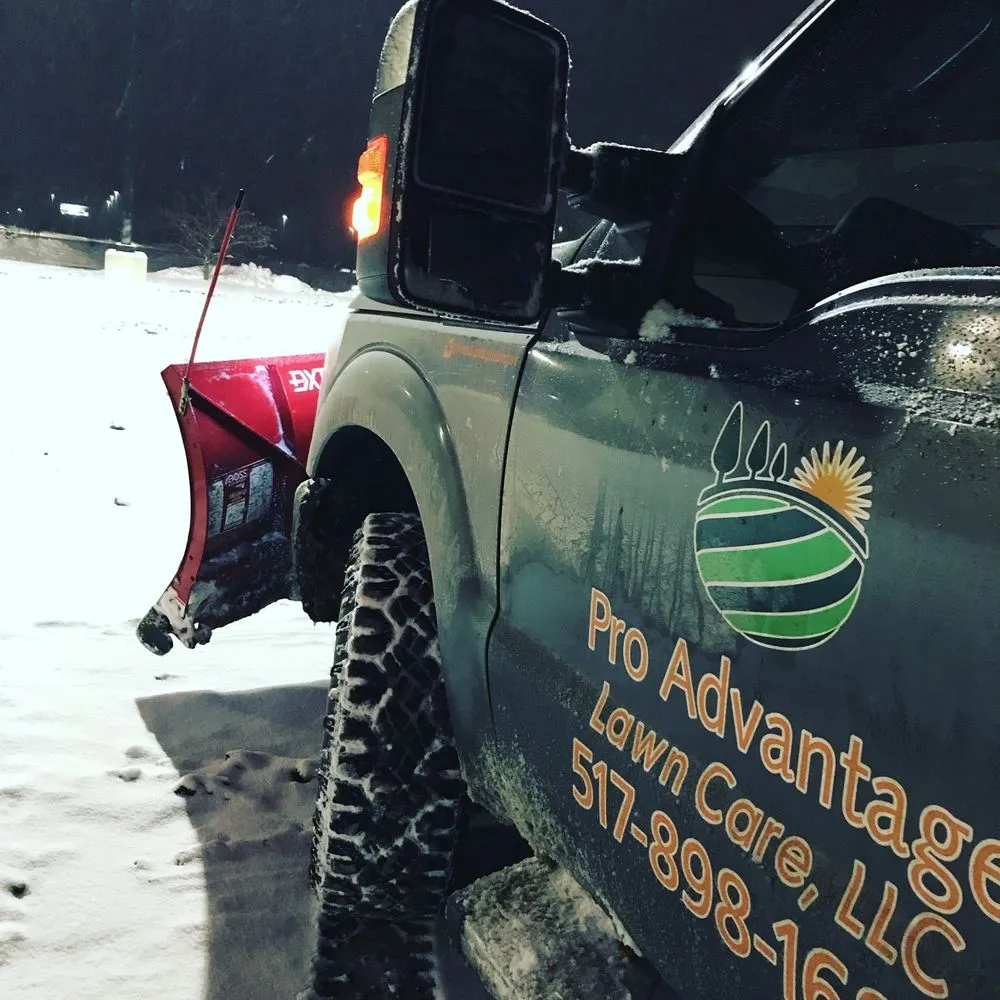 Reliable yard cleanup service experts serving Lansing, MI - Pro Advantage Lawn Care