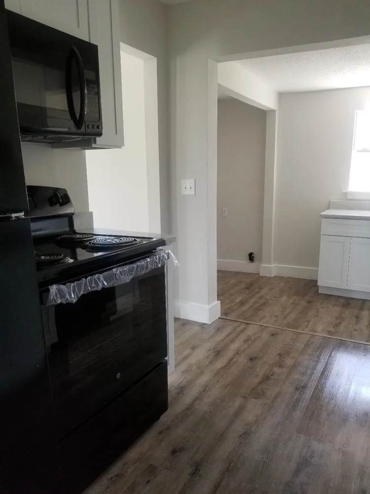 Top-rated yard cleanup service in Panama City, FL - Pro Build Cleaning