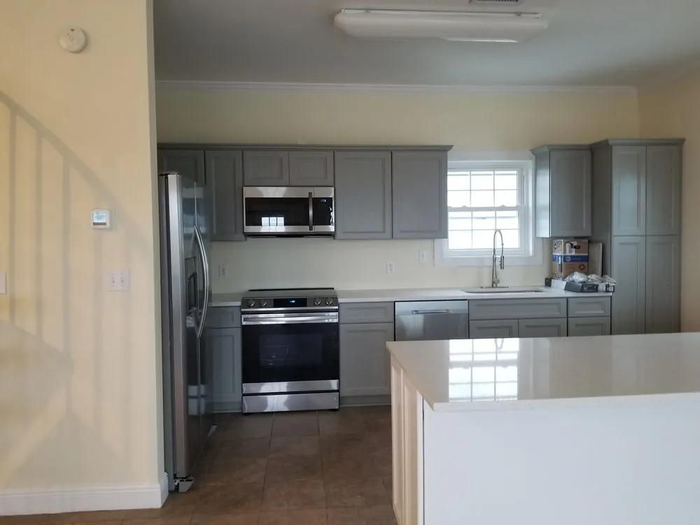 Top-rated lawn care service in Panama City, FL by Pro Build Cleaning