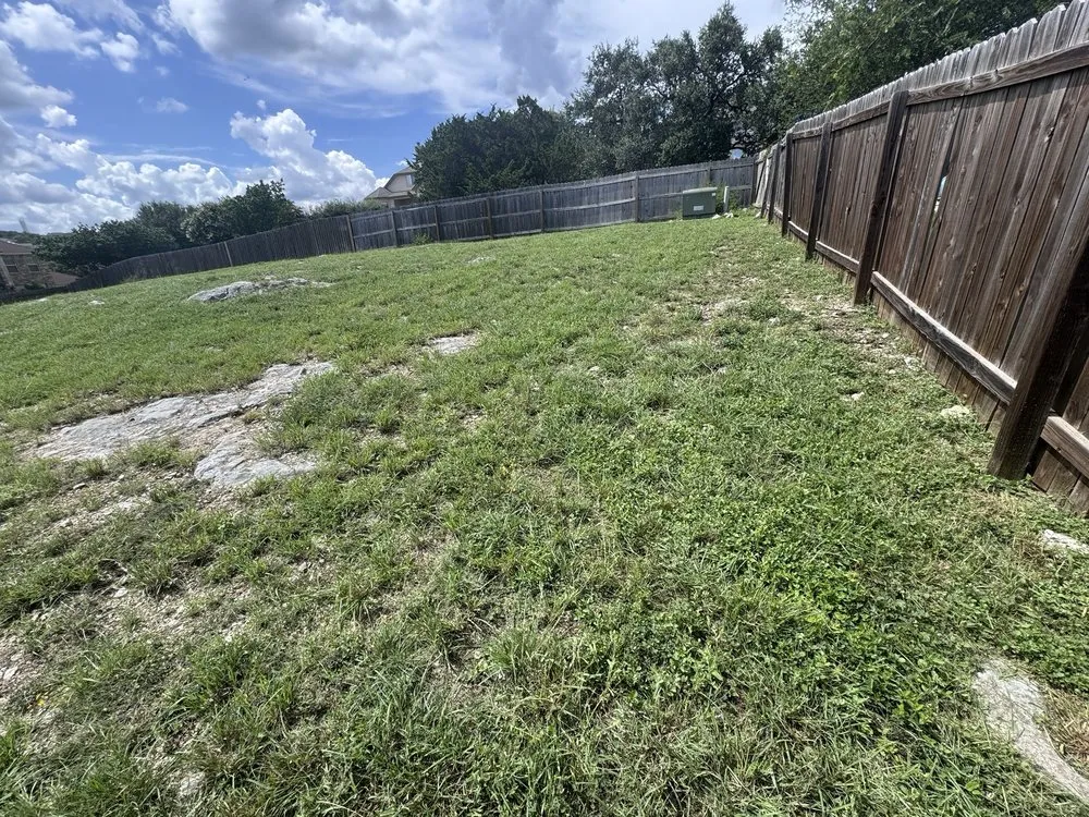 Reliable garden landscaping in San Antonio, TX by Pro-Clippings Care Services