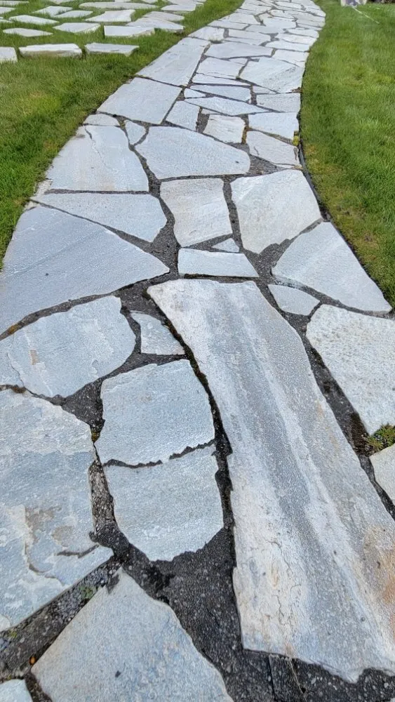 Custom landscape design in Everett, WA - Pro Concrete & Landscaping