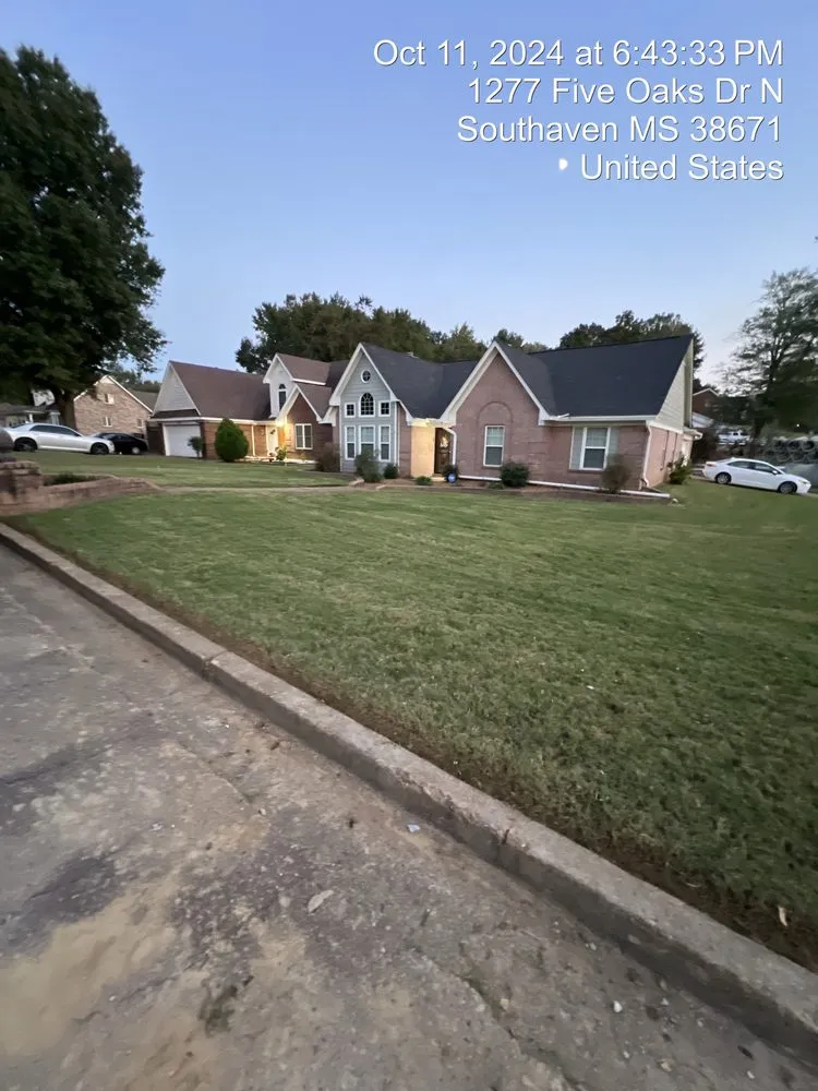 Custom landscape installation in Southaven, MS by Pro Cut Lawn Care