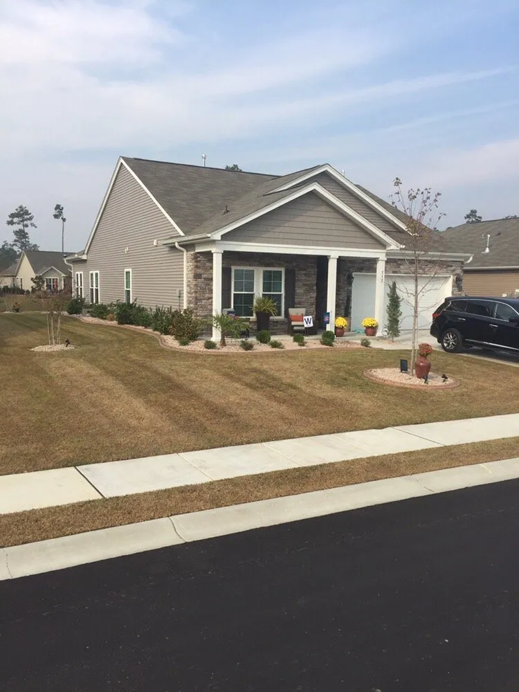 Top-rated yard cleanup service in Myrtle Beach, SC by Pro Cuts Lawn Service