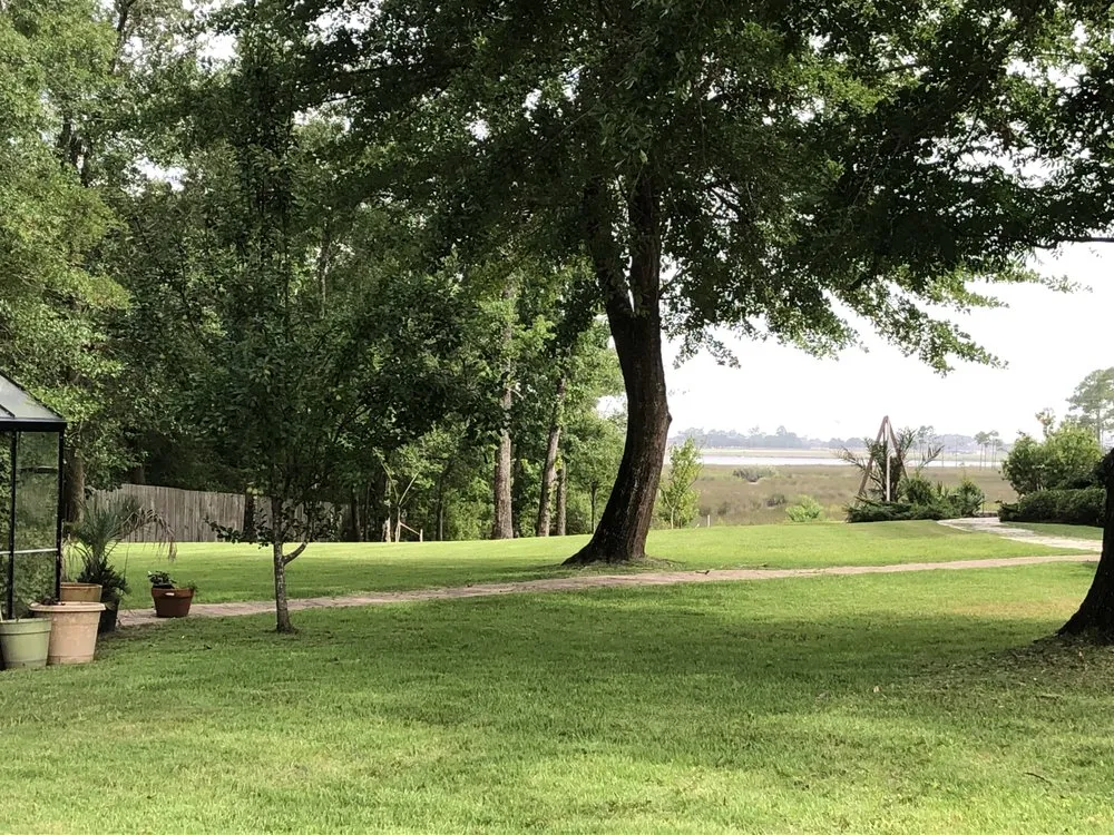 Affordable landscape design in Long Beach, MS - Pro Cuts USA Lawn Service