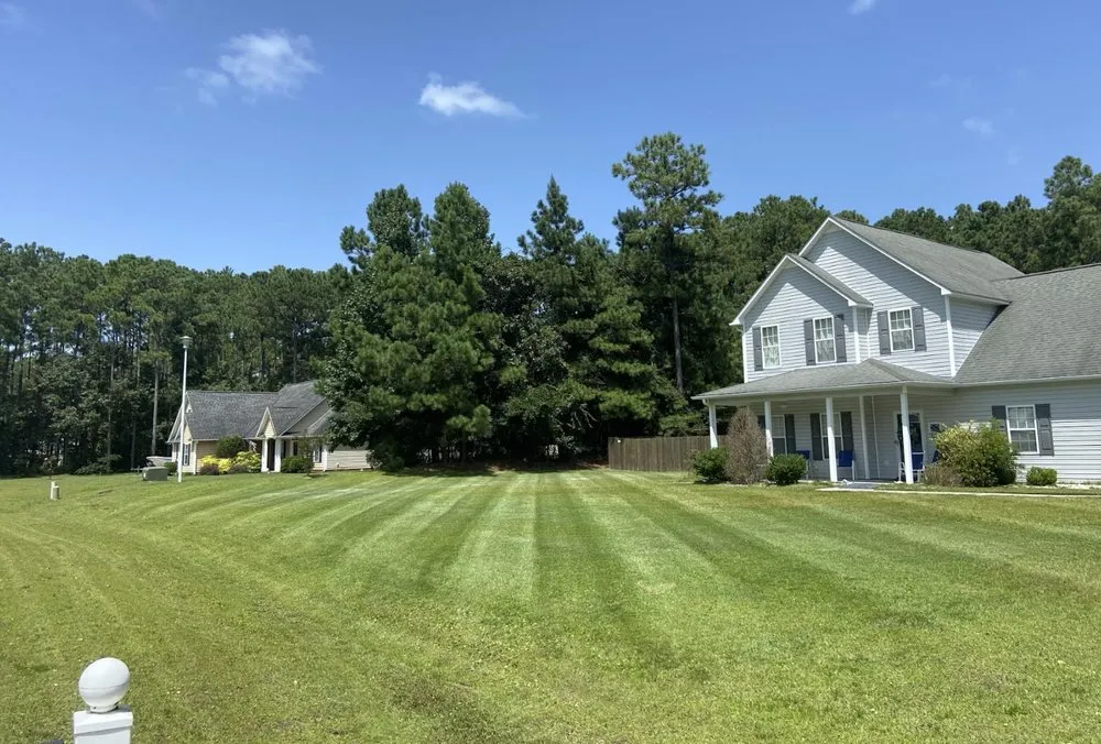 Trusted yard maintenance in Havelock, NC by Pro Edge Lawn Care And Maintenance