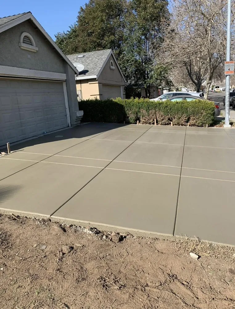 Expert lawn mowing service experts serving Lemon Grove, CA - Pro Finish Concrete & Landscape