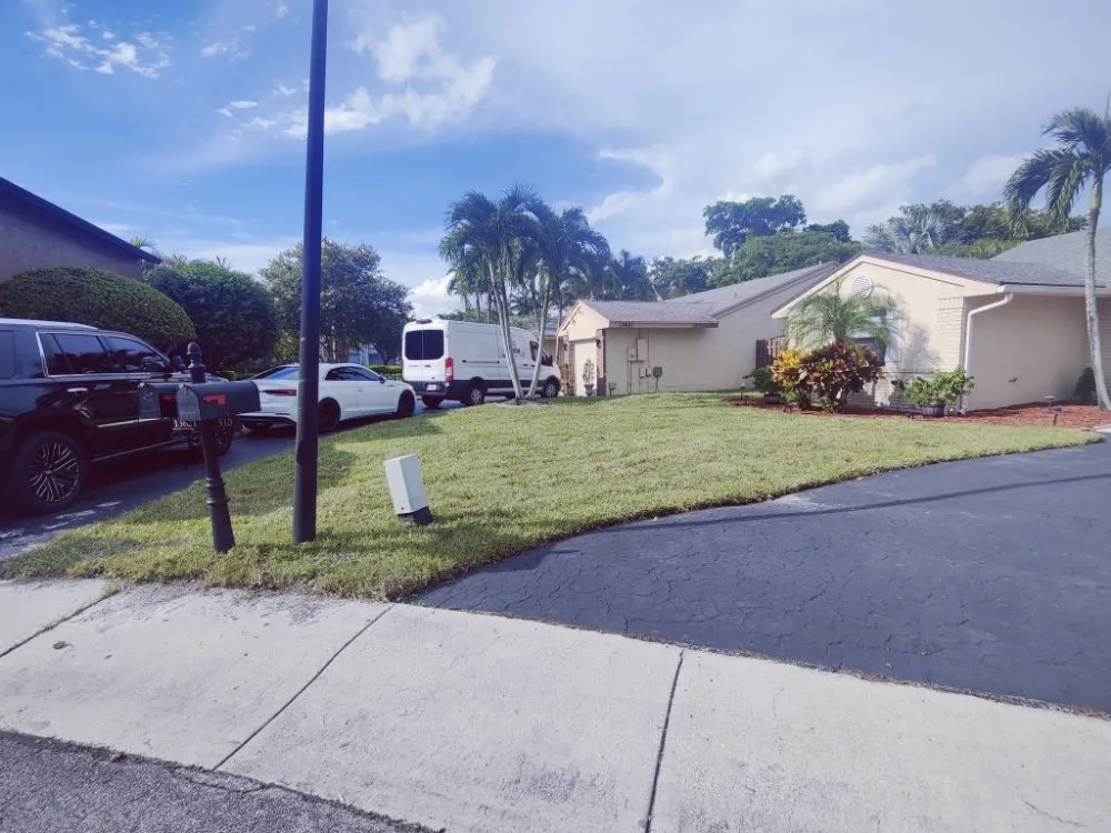 Reliable yard cleanup service for year-round maintenance in Davie, FL by Pro Garden Landscaping