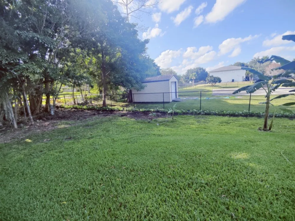 Trusted yard maintenance for homes across Davie, FL - Pro Garden Landscaping