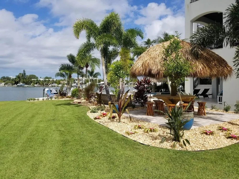 Expert landscaping services in St. Petersburg, FL - Pro Green Grounds Maintenance