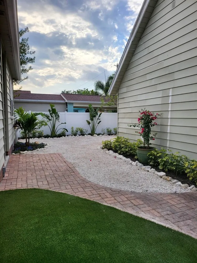 Professional yard maintenance in St. Petersburg, FL by Pro Green Grounds Maintenance