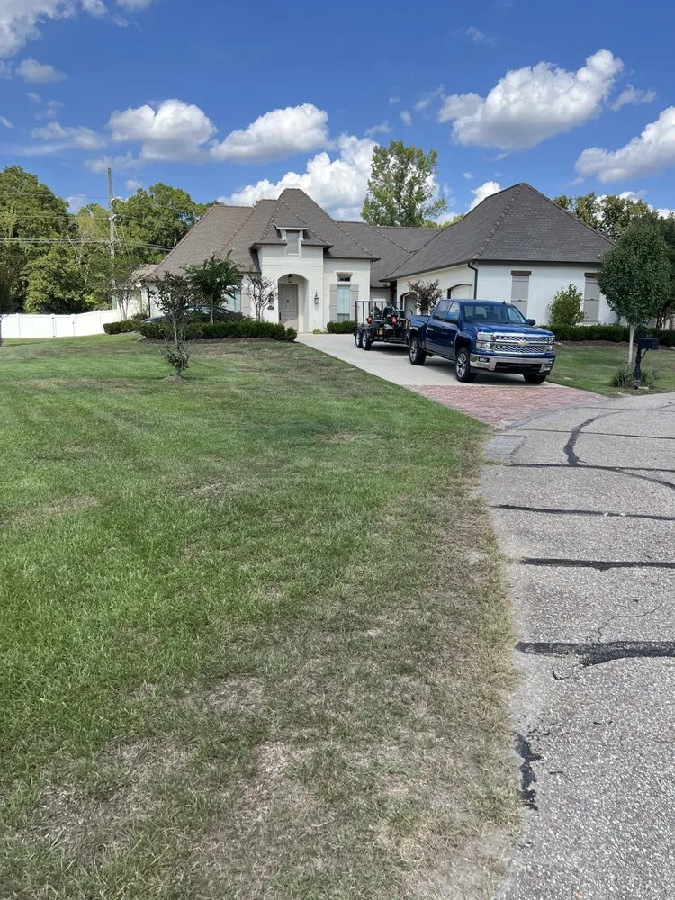 Affordable yard maintenance in Central, LA - Pro Guide Lawn Maintenance