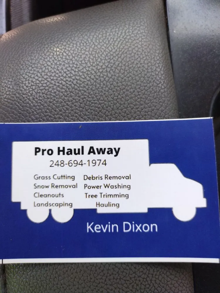Top-rated garden landscaping in Detroit, MI by Pro Haul Away