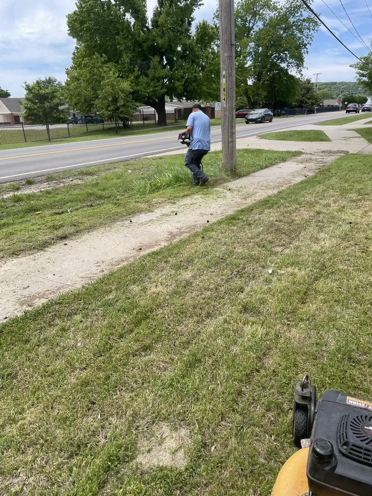 Custom yard cleanup service for outdoor upgrades across Broken Arrow, OK - Pro Journey Mowing Services
