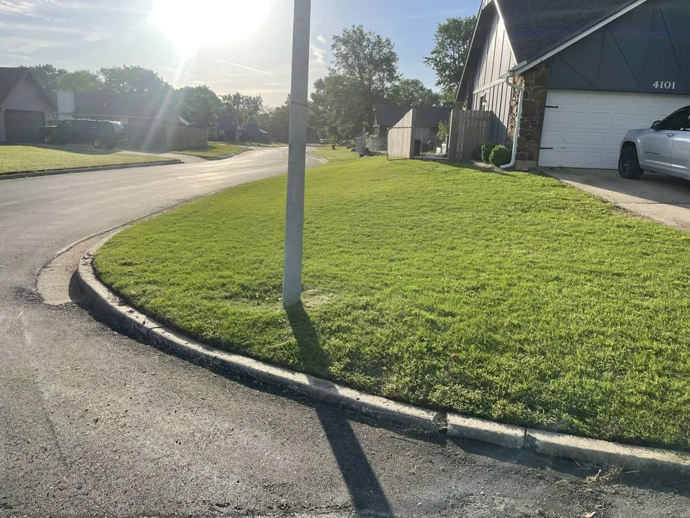 Top-rated yard cleanup service near you across Broken Arrow, OK - Pro Journey Mowing Services