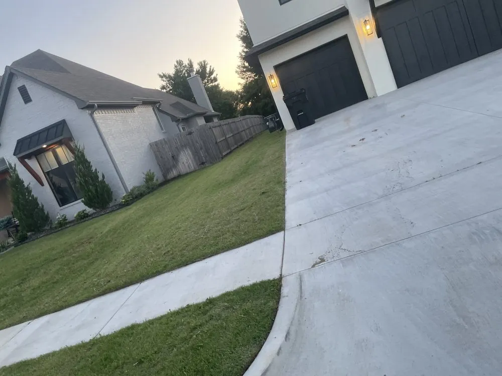 Custom landscaping services in Broken Arrow, OK by Pro Journey Mowing Services