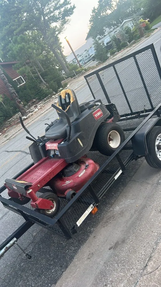 Affordable yard cleanup service for residential properties across Broken Arrow, OK - Pro Journey Mowing Services