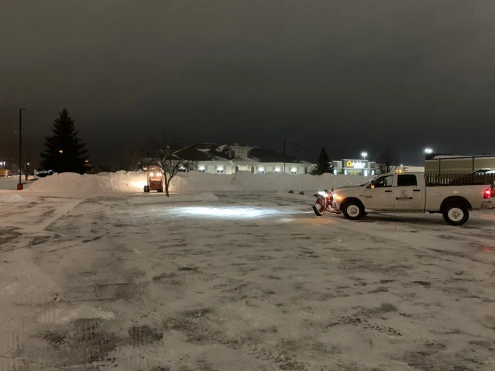 Affordable lawn mowing service near you across East Grand Forks, MN - PRO Land | Snow