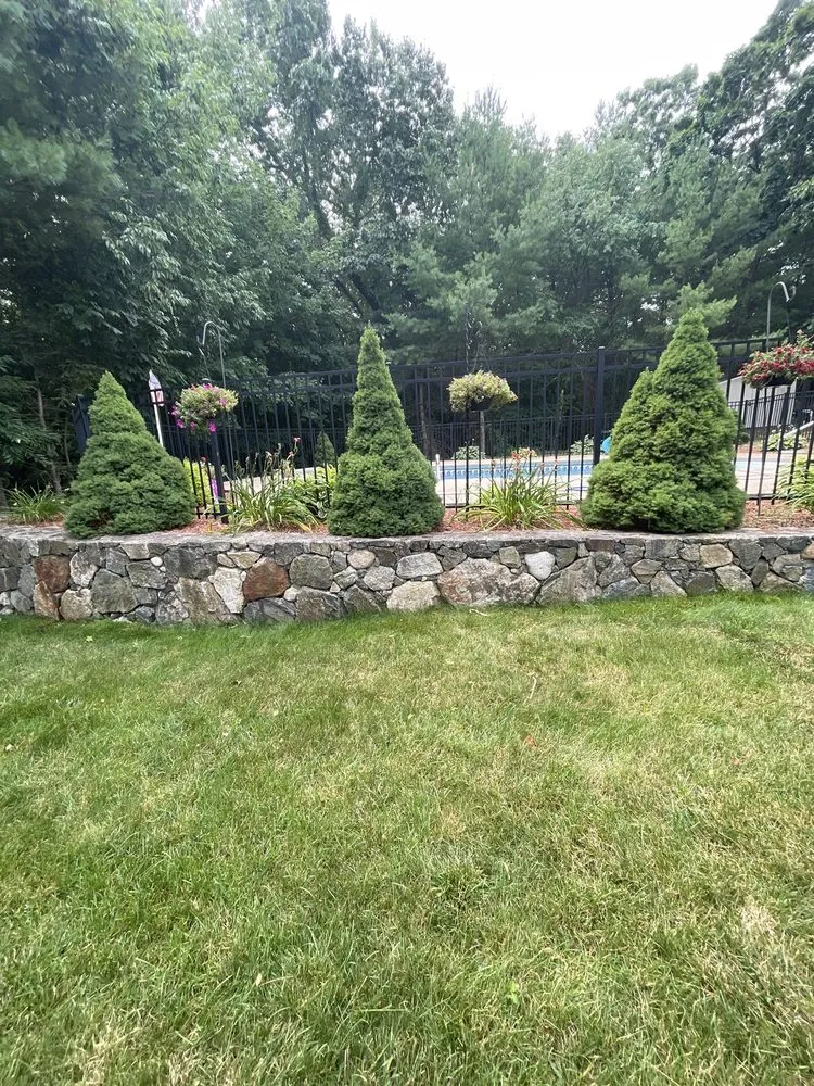 Reliable landscape design experts serving Beverly, MA - PRO Landscape & Services