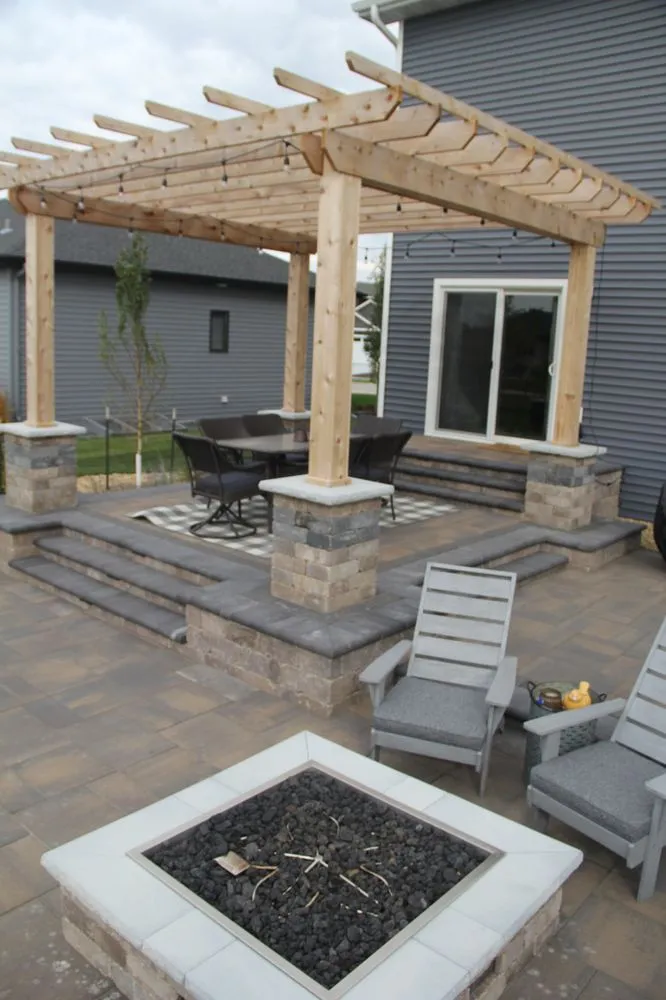 Affordable garden landscaping experts serving Fargo, ND - Pro Landscapers