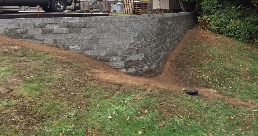 Local lawn care service experts serving Silverdale, WA - Pro-Lawn Care Etc