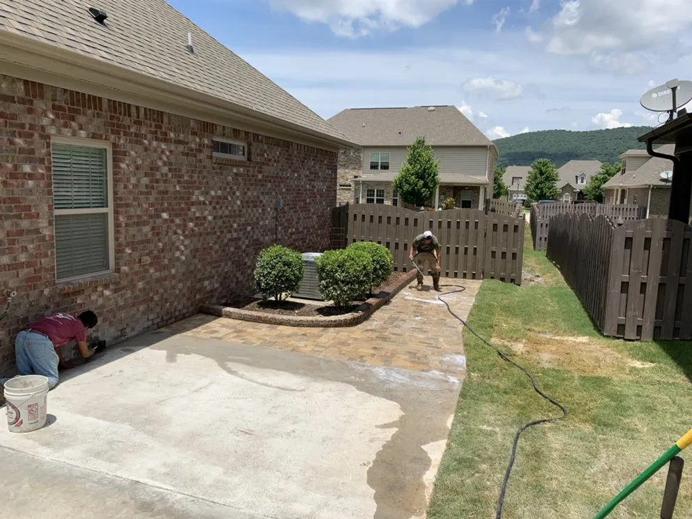 Expert lawn mowing service experts serving Albertville, AL - Pro lawns and landscaping