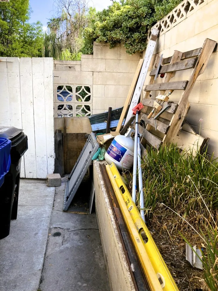 Trusted landscaping services experts serving Thousand Oaks, CA - Pro Lawns Landscape