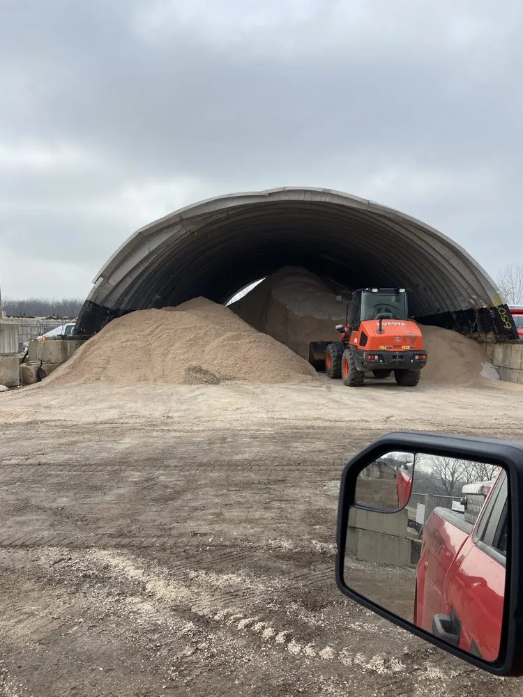 Top-rated landscape design experts serving Ofallon, MO - Pro-Lawns