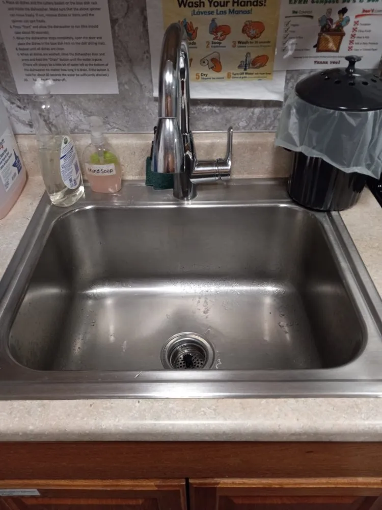 Expert lawn care service experts serving Gresham, OR - Pro Magic Star