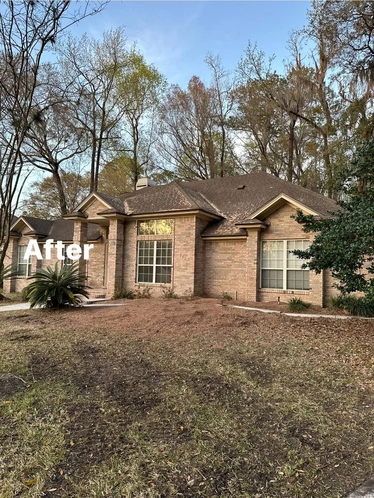 Custom lawn mowing service in Jacksonville, FL by Pro Master Lawn & Tree