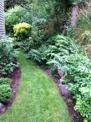 Pro MG Landscaping Logo