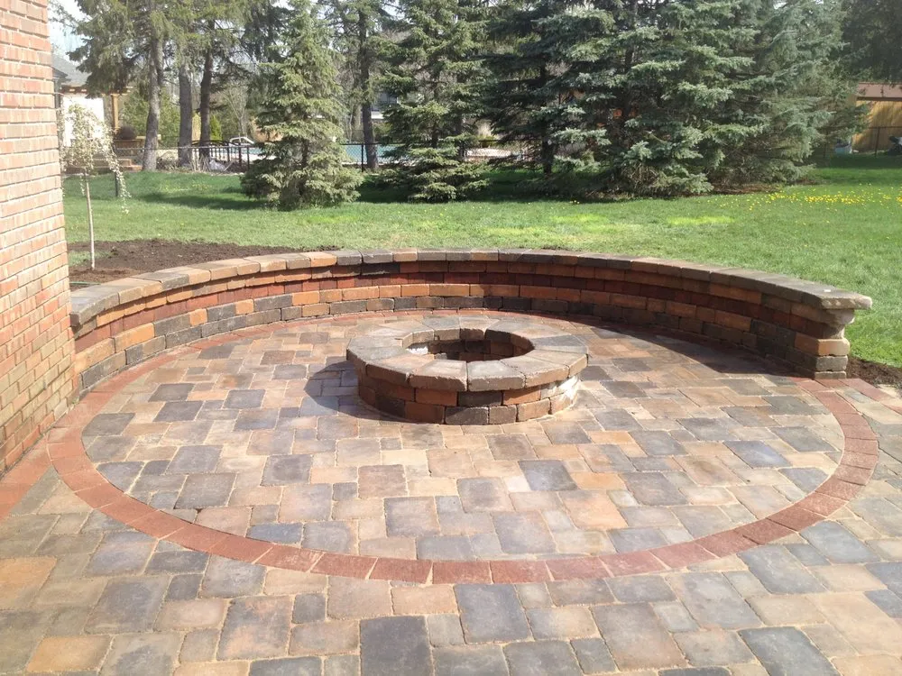 Professional yard maintenance experts serving Sterling Heights, MI - PRO-MO Lawn & Landscape