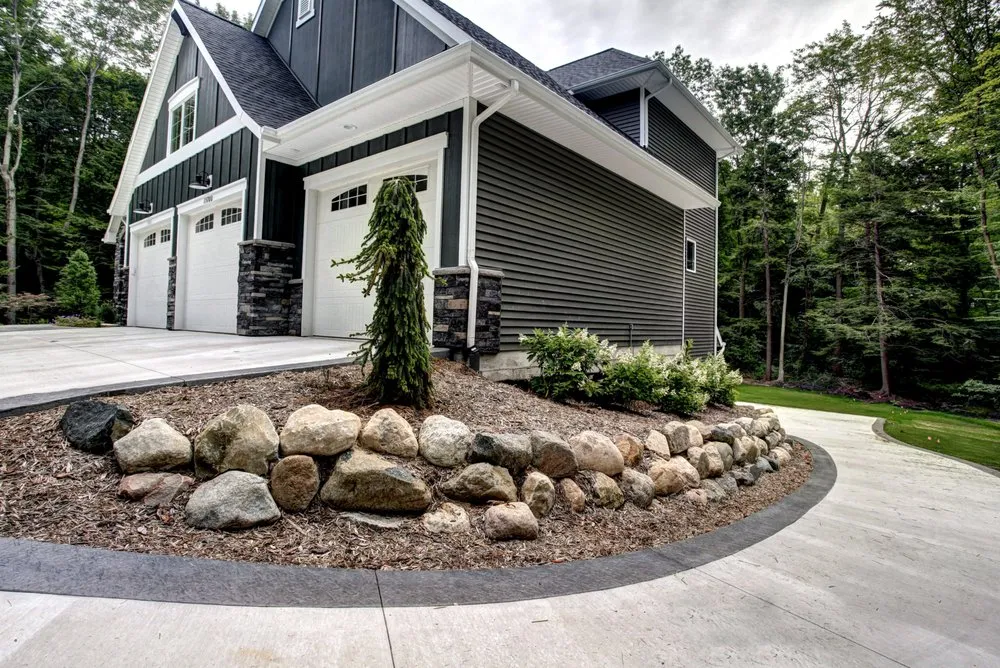 Affordable yard cleanup service in Byron Center, MI - Pro-Mow Lawn Care & Landscaping