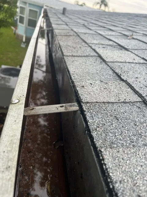 Local yard maintenance for homes in Plant City, FL by Pro Pressure Washing & Mowing