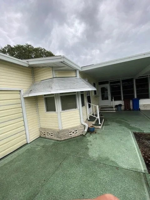 Trusted residential landscaping in Plant City, FL by Pro Pressure Washing & Mowing