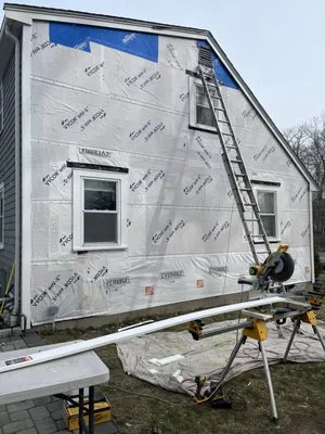 Pro quality construction Logo