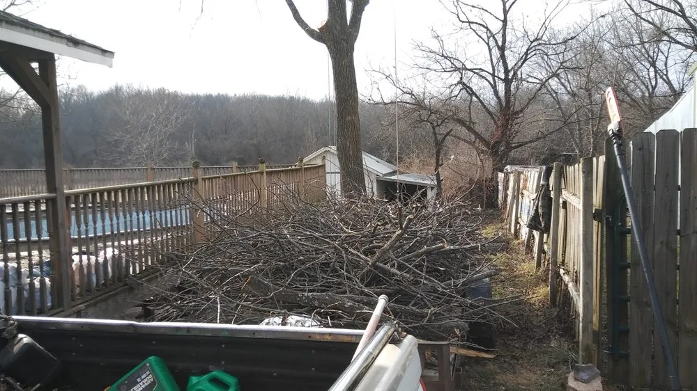 Affordable garden landscaping in Springfield, MO by Pro Results Lawn & Tree Service