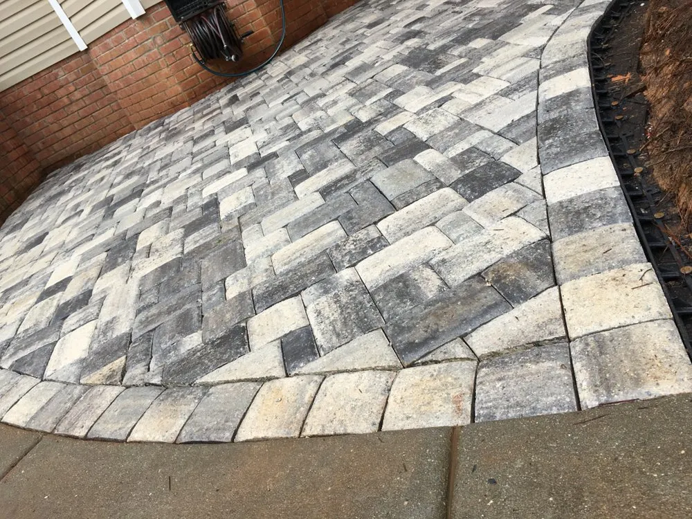 Trusted lawn mowing service in Oak Ridge, NC - Pro Ridge Landscapes