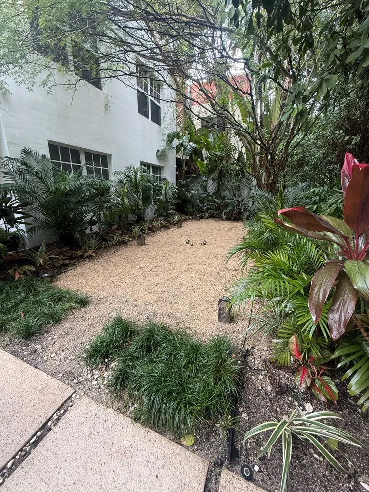 Professional landscape design experts serving Miami, FL - Pro Scape